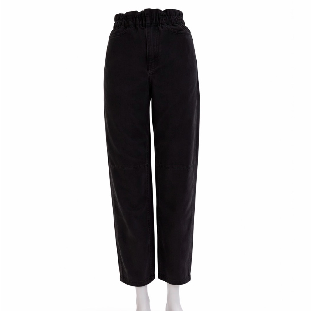Black High-Waisted Barrel Jeans